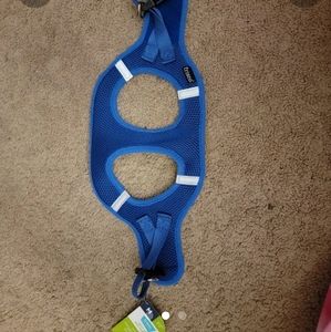 Nwt medium harness